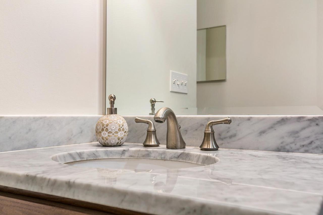 1 And 2 Bedroom Private Condos Steps Away From French Quarter Новый Орлеан Экстерьер фото