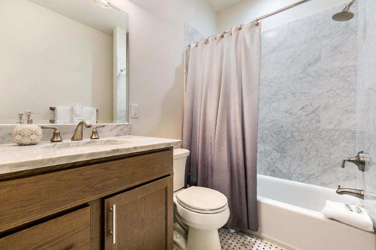 1 And 2 Bedroom Private Condos Steps Away From French Quarter Новый Орлеан Экстерьер фото