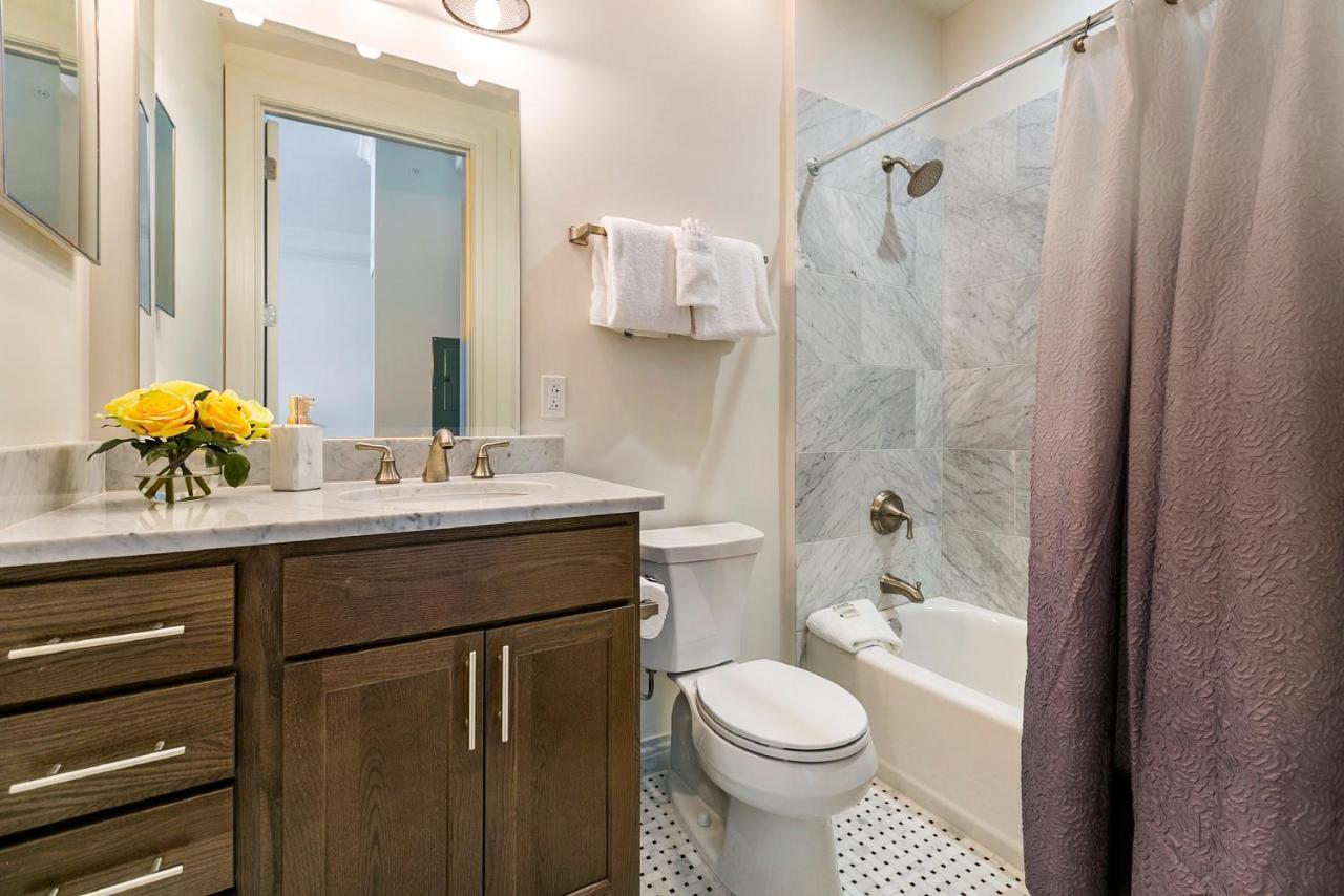 1 And 2 Bedroom Private Condos Steps Away From French Quarter Новый Орлеан Экстерьер фото